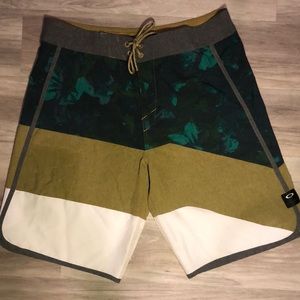 Oakley Men’s Swim Trunks